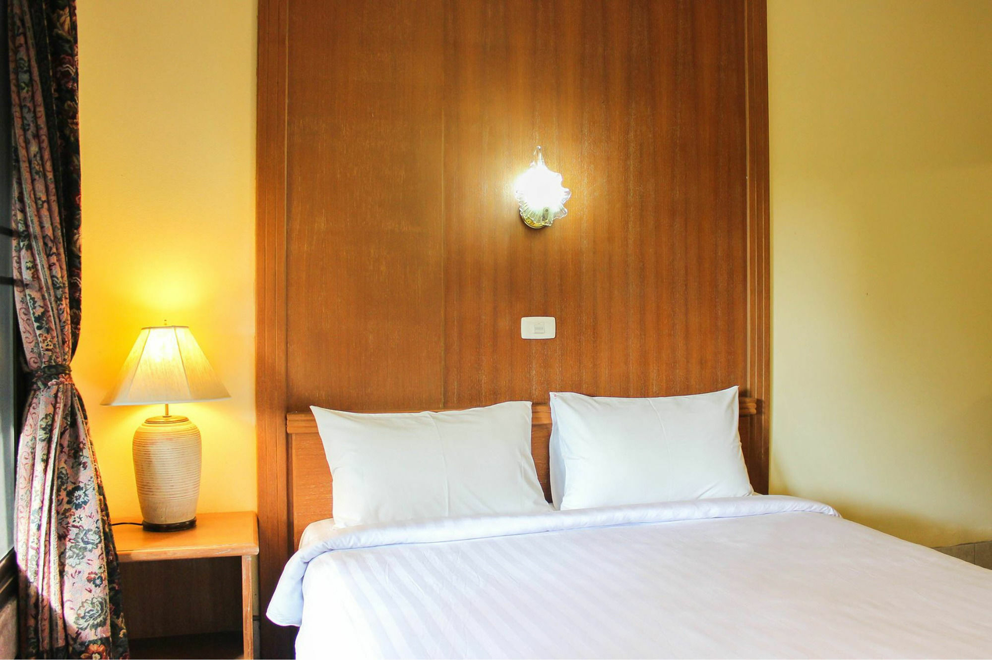 Hotel Link Mansion à Chiang Mai Extérieur photo