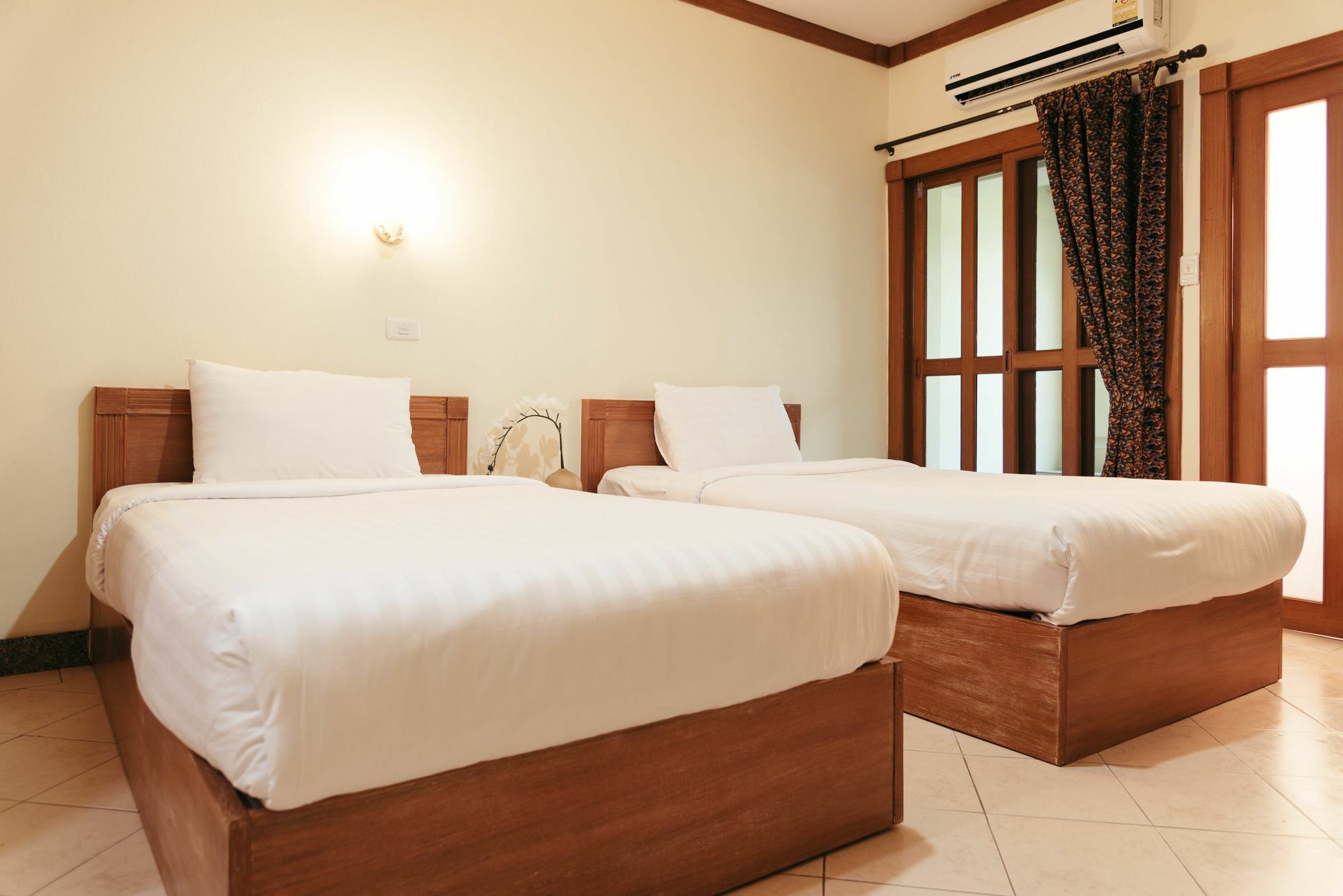 Hotel Link Mansion à Chiang Mai Extérieur photo